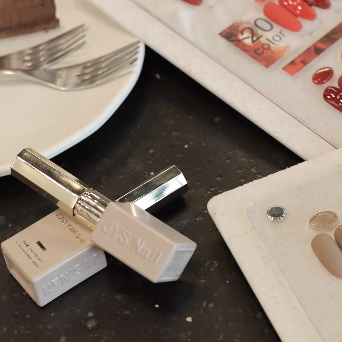 Jiao Yan She 15-color Nail Gel Diamond Super Shiny Collection