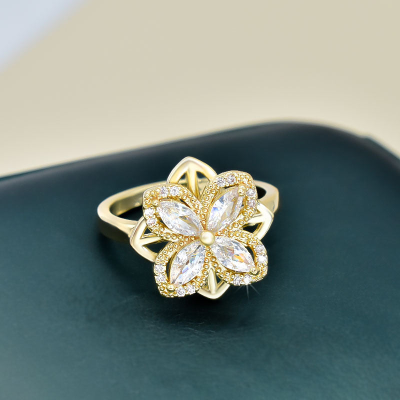 【R03】Rotating Four-leaf Clover Ring -size adjustable