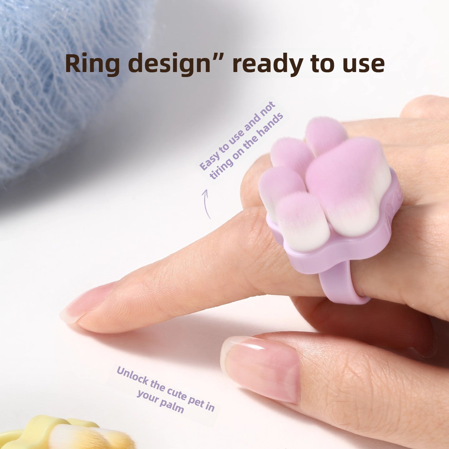 TAYE Cat Paw Nail Dust Brush