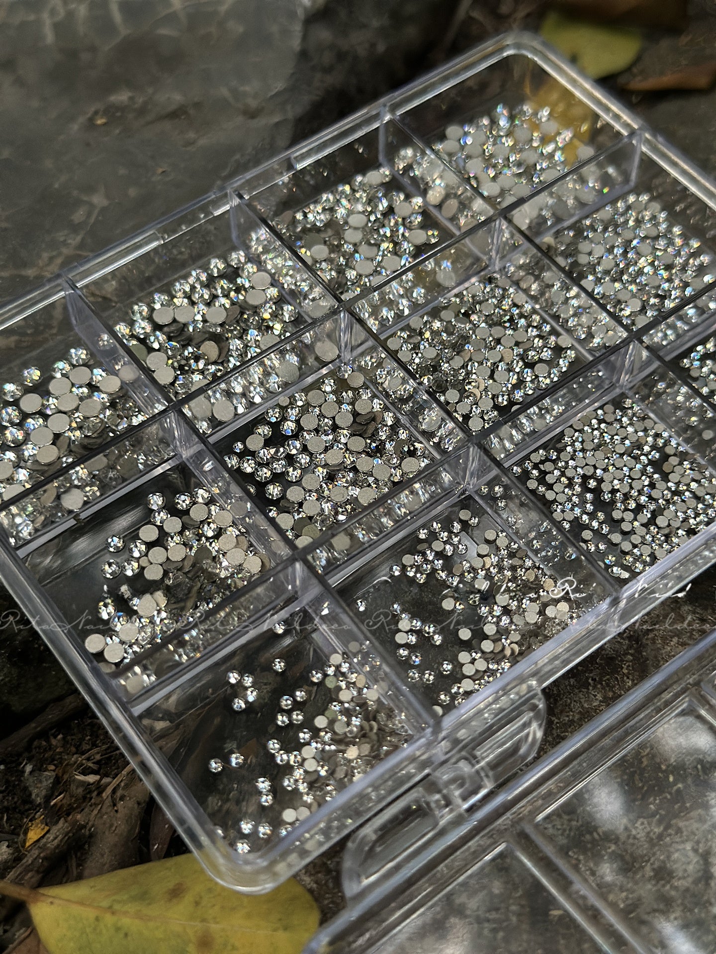 1:1 Swarovski Version Flat back High Sparkling  Rhinestones