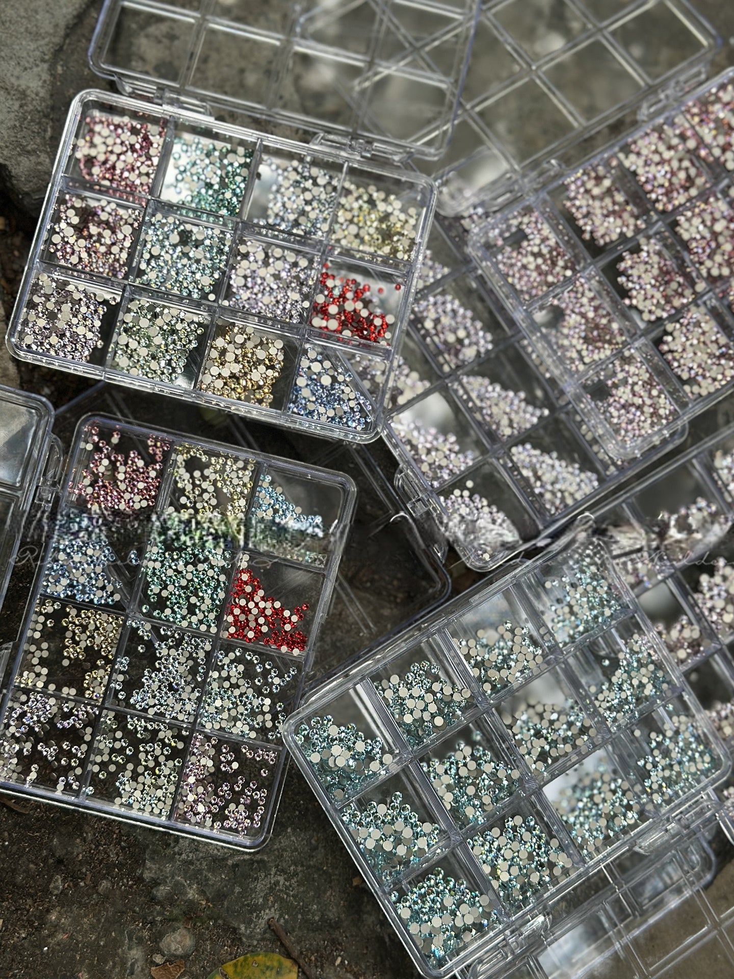 1:1 Swarovski Version Flat back High Sparkling  Rhinestones