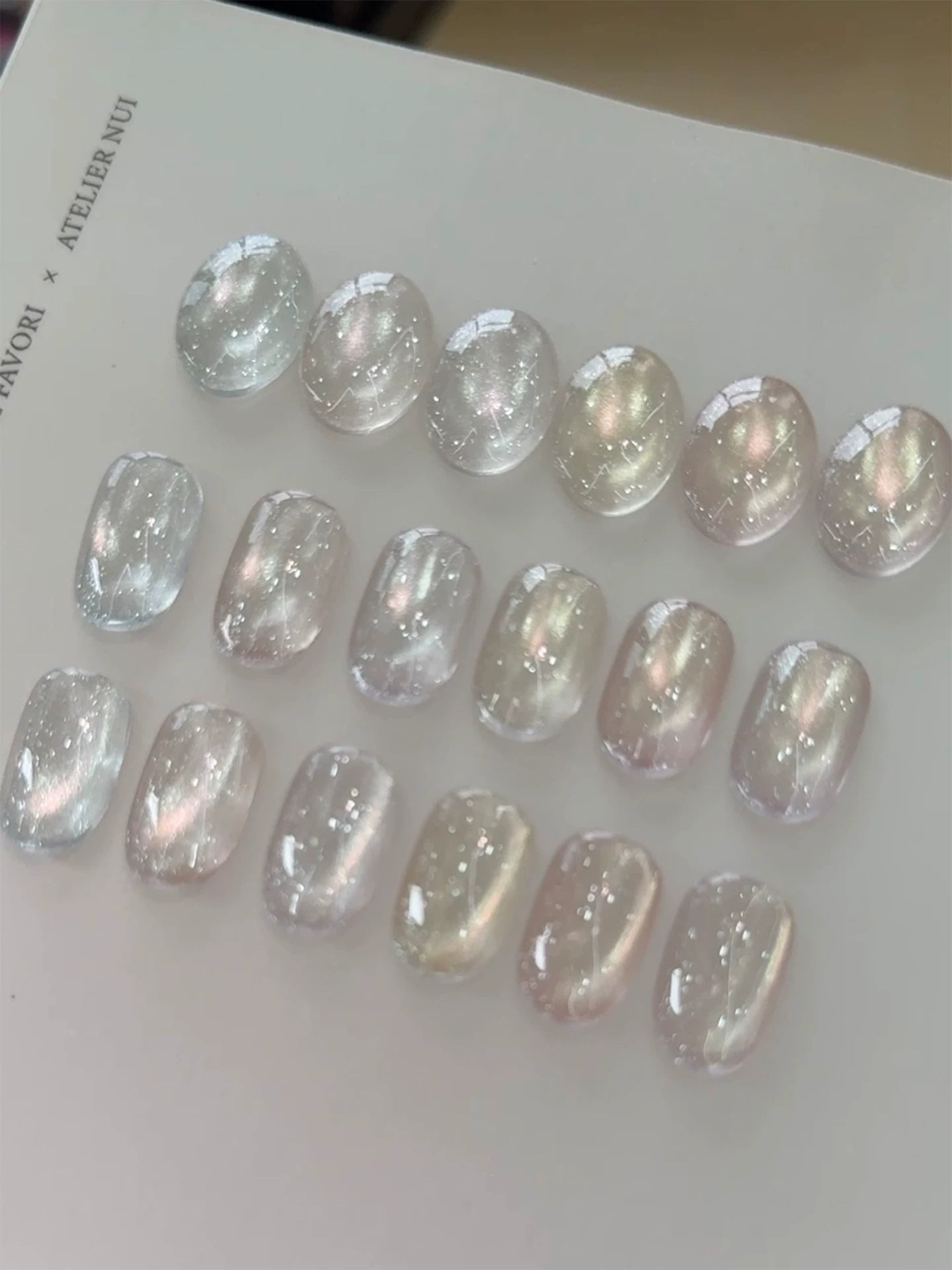 MOKAJIA  Starlight  Cat Eye, Ultra-bright Glittery Snow Melting Powder Creatives Cat Eye