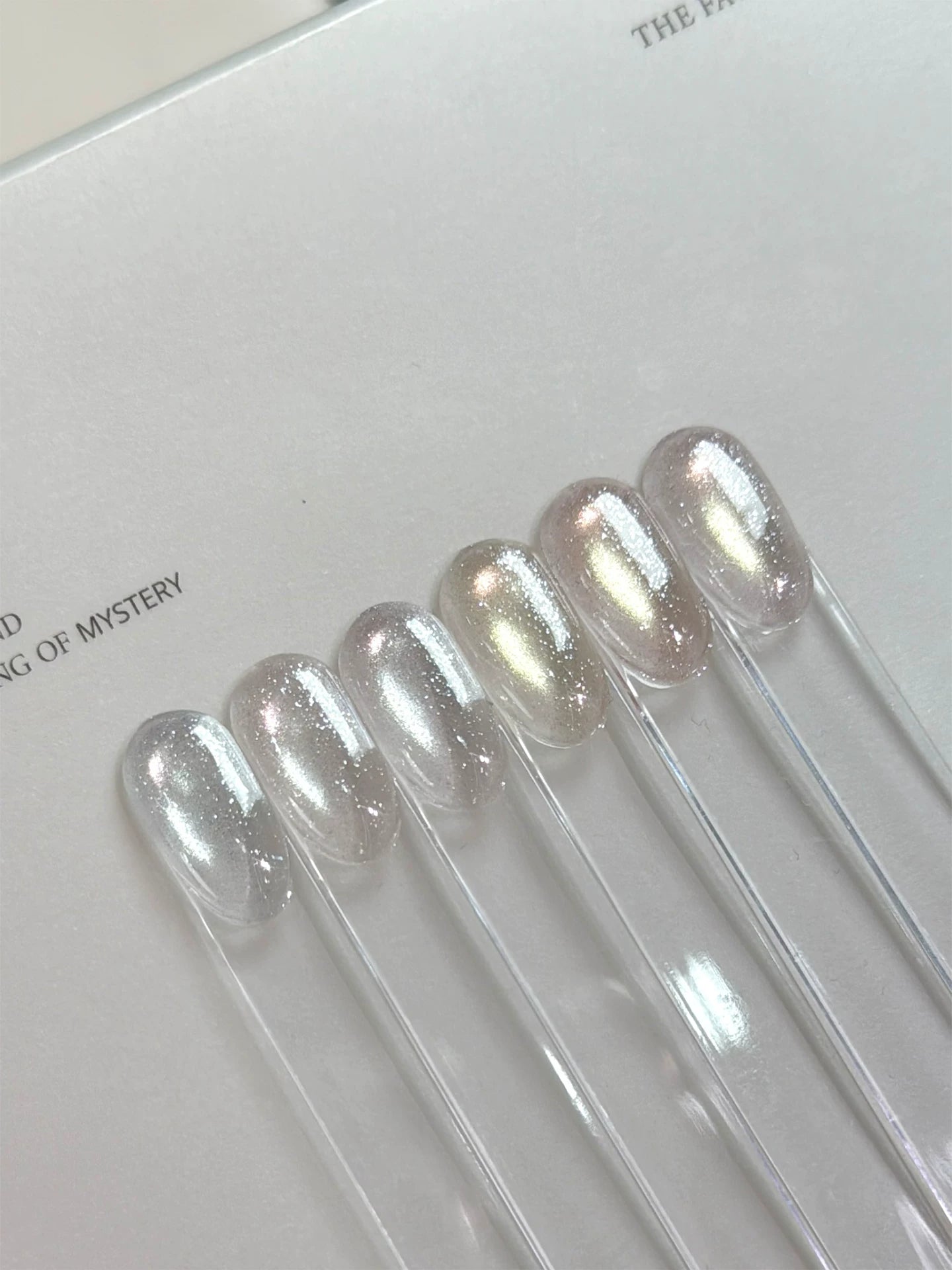 MOKAJIA  Starlight  Cat Eye, Ultra-bright Glittery Snow Melting Powder Creatives Cat Eye