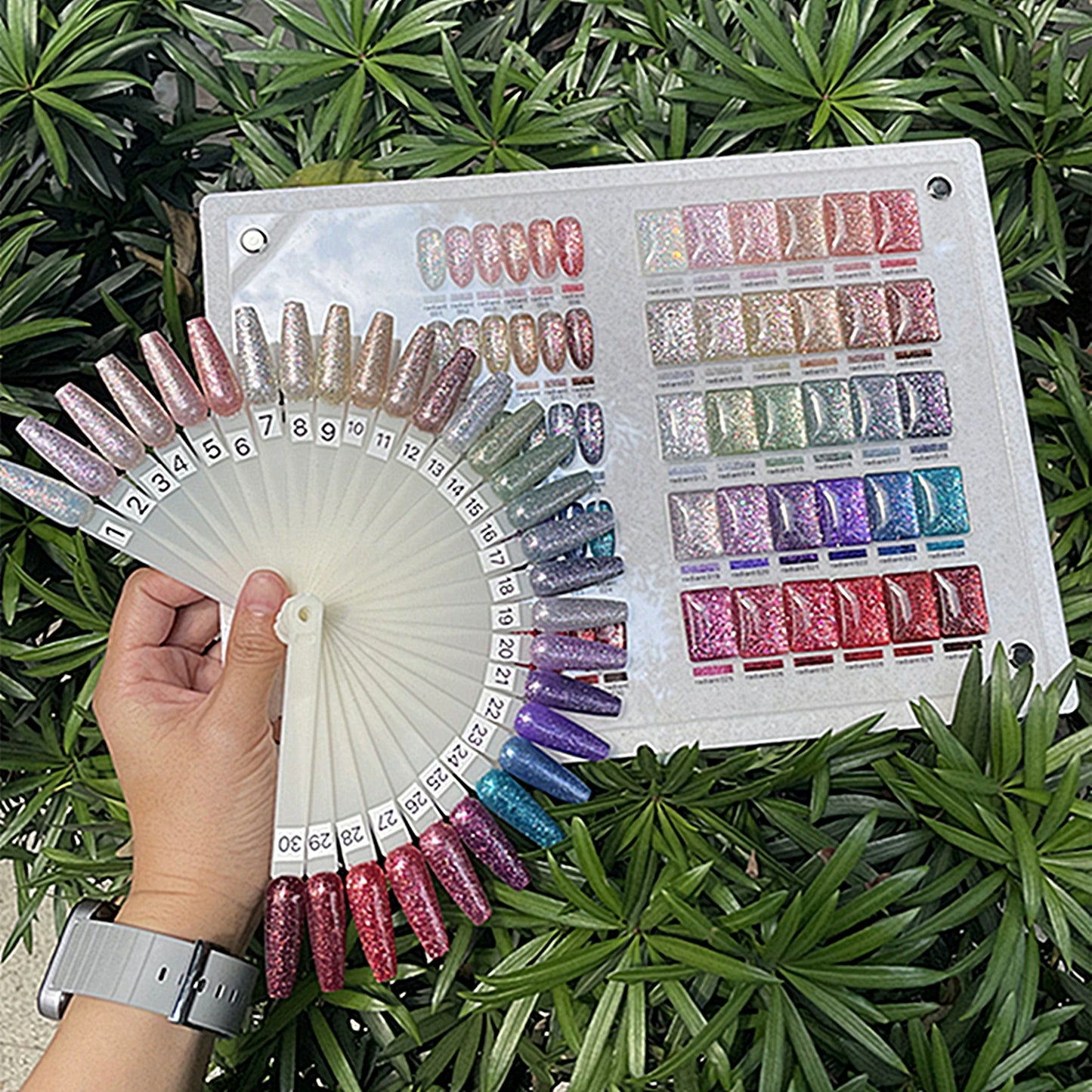 Jiao Yan She 30-Color Gilded Glittering Platinum Collection