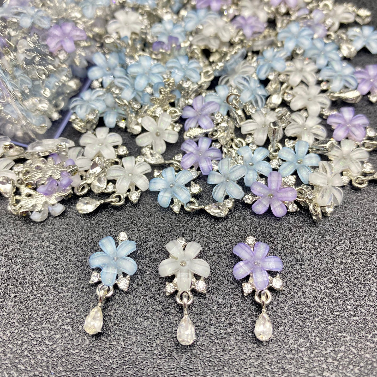 【C12】 Resin Flower Dangle