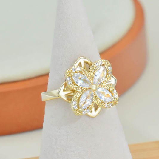 【R03】Rotating Four-leaf Clover Ring  -size adjustable